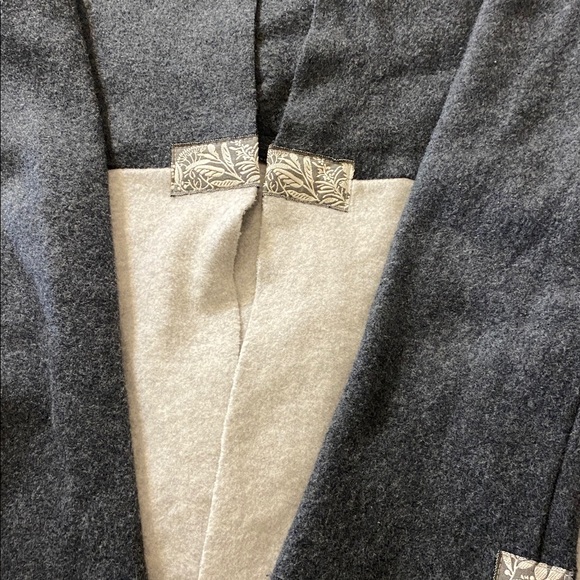 Althyrea Organic Cotton Gray Cardigan Made in Canada - Picture 3 of 8